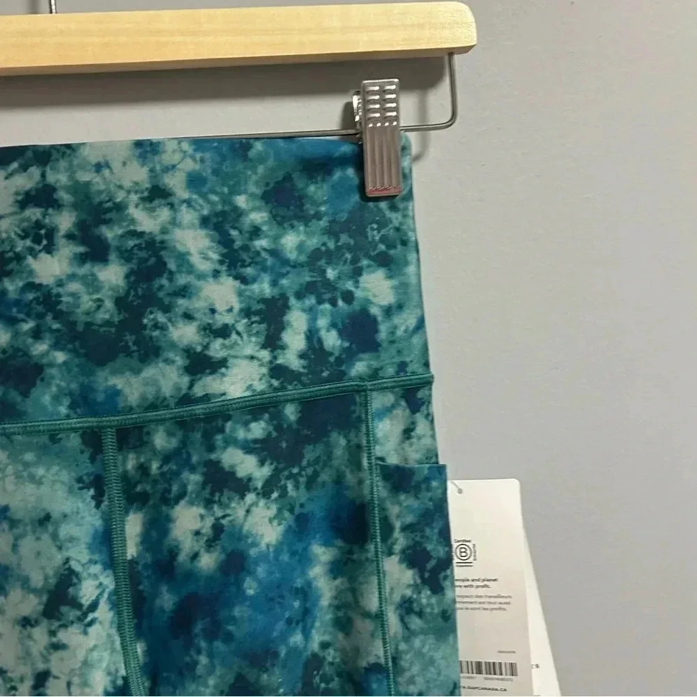 Athleta Salutation Stash Pocket Printed 7/8 Tight - Picture 8 of 9